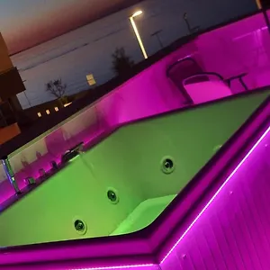 https://luxury-beach-house.barihotels.org